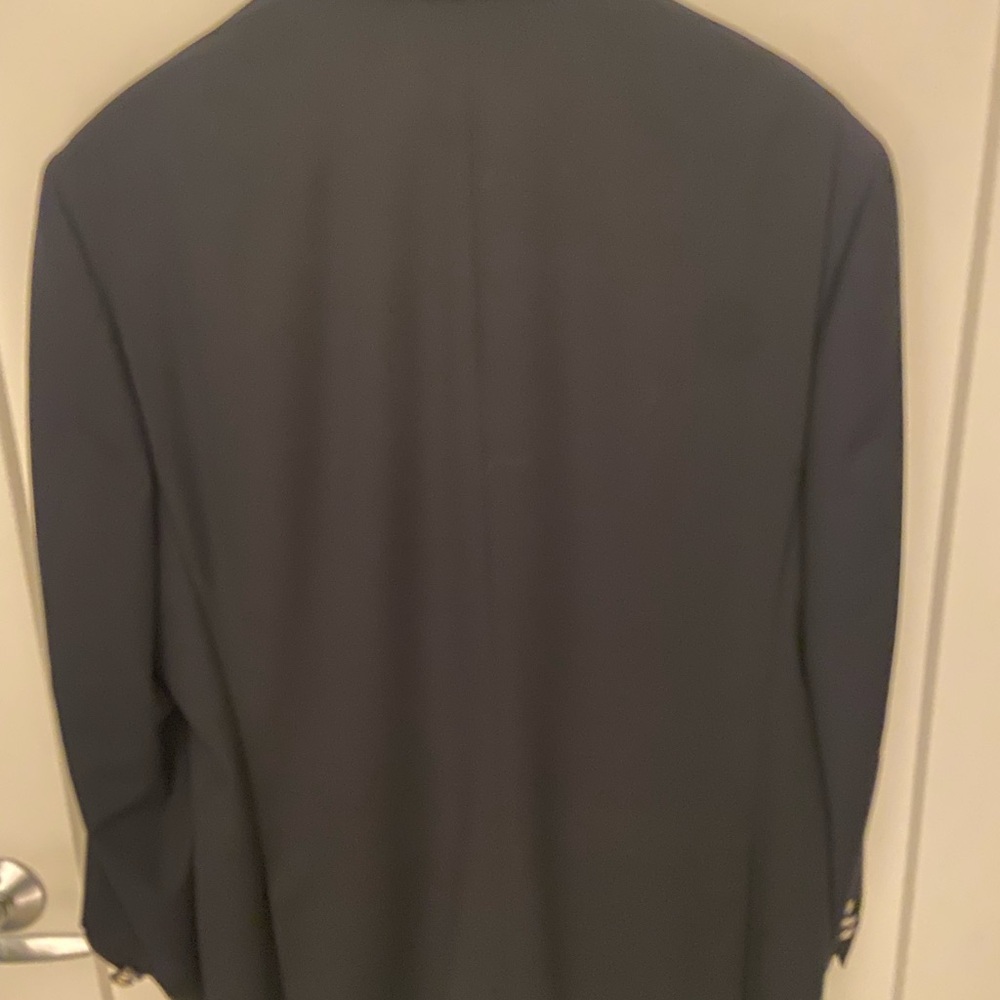 Gucci Vintage three button navy Blazer w/silver “GG” buttons. - Picture 6 of 10